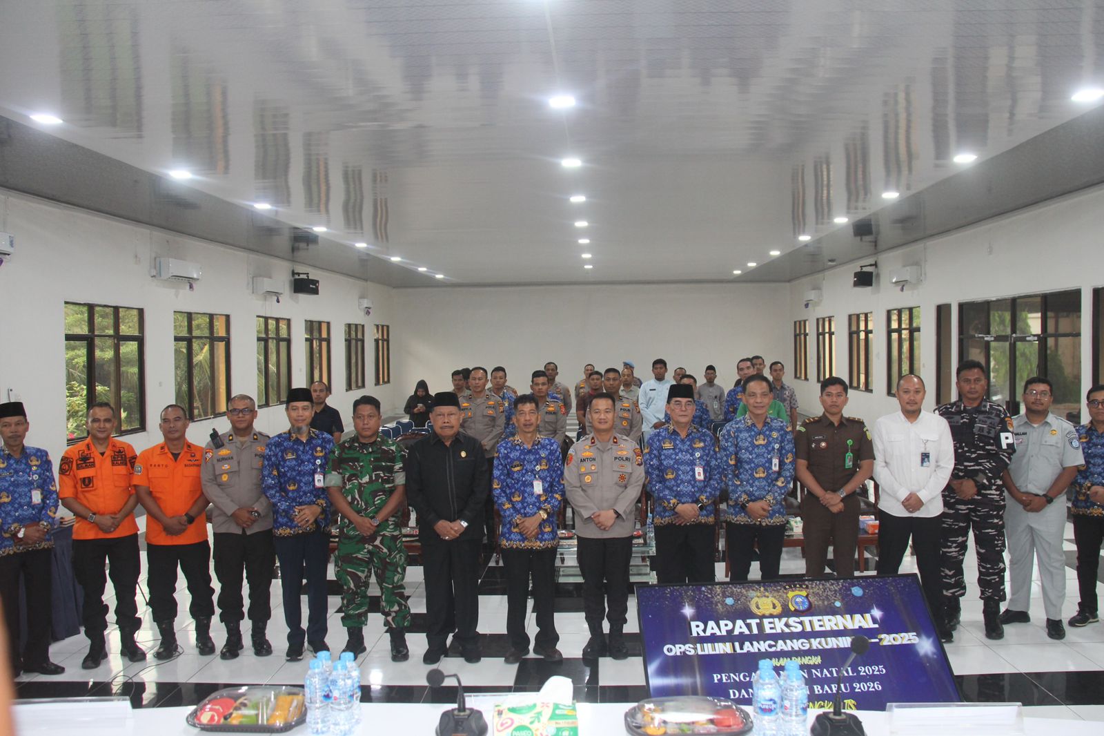 Kabid Pariwisata Wakili Kadisparbudpora Dalam Rapat Lintas Sektoral Kesiapan Pengamanan Natal 2025 dan Tahun Baru 2026