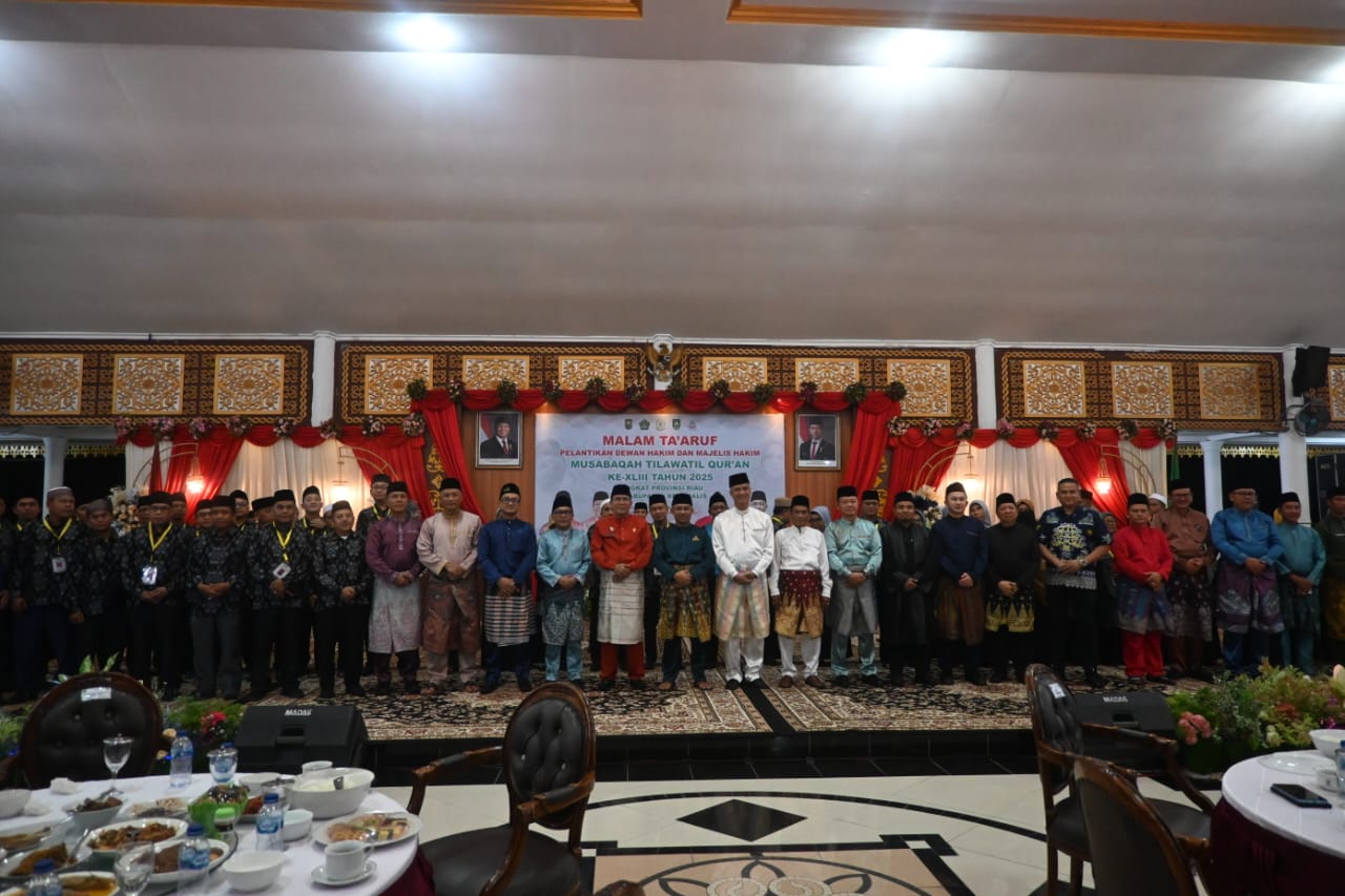 Malam Ta'aruf Sekaligus Pelantikan Dewan Hakim dan Majelis Hakim MTQ Ke – 43 Tingkat Provinsi Riau Tahun 2025