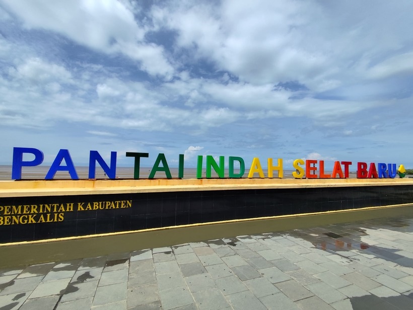 Lonjakan Kunjungan Warnai Libur Lebaran 2026 di Pantai Indah Selatbaru dan Taman Satwa Selatbaru